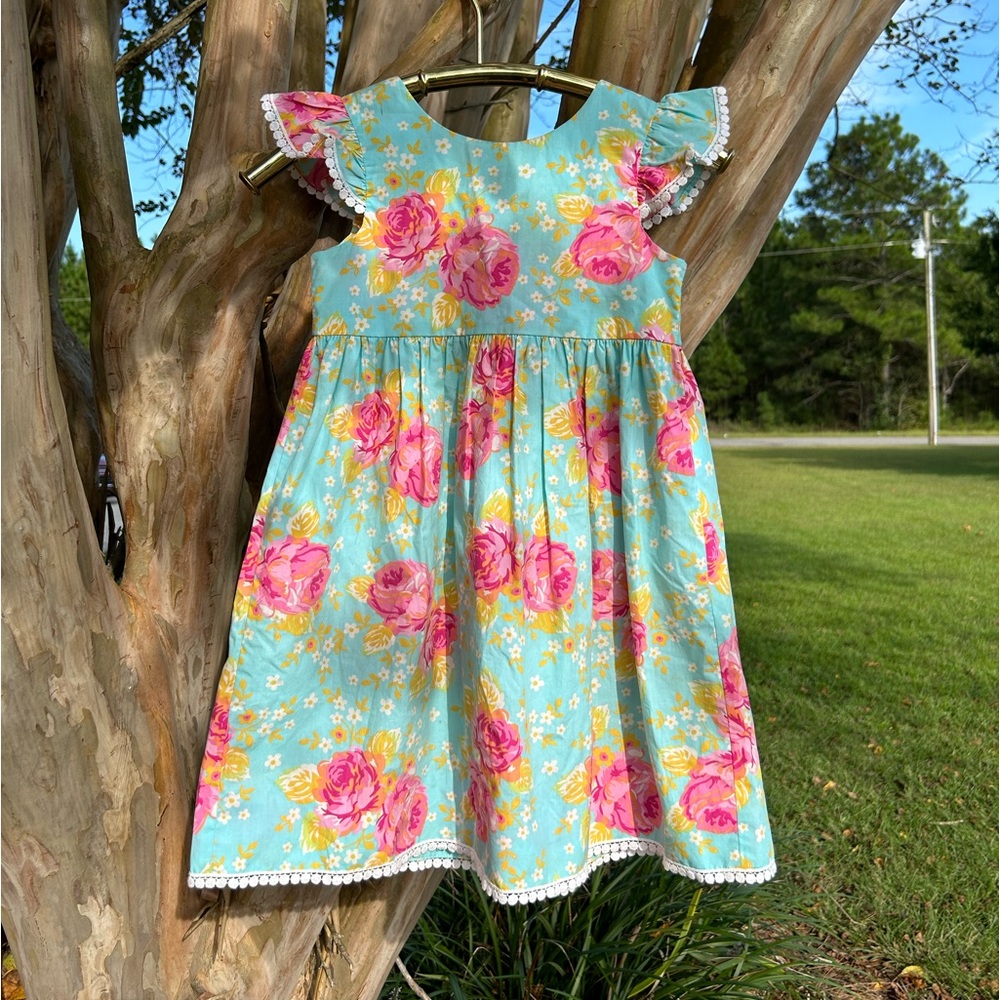 KELLYS KIDS Girls size 6 Floral Dress